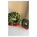 Vintage Ceramic Lighted Christmas Wreath Holly Berry Light Lamp with Red Bow with other smaller wreath