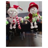 Paur of adorable posable snowmen, 12 inches high.