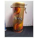 Four detailed Santas and a Bailey