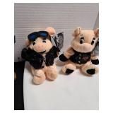 Harley Davidson plush dog and pigs.