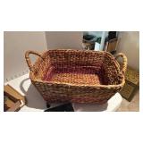 Itoma alarm clock with charging pad new, basket, ornaments and horseshoe cross kits