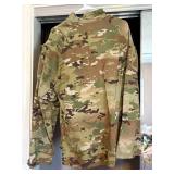 US Military OCP Combat Uniform Set - Large Regular - Retail: $45