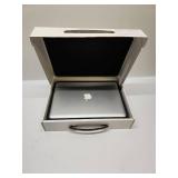 Apple MacBook Pro with OS X El Capitan