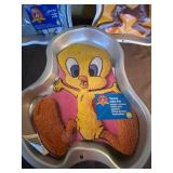 Cake Pans - Bugs Bunny 