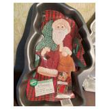 Cake Pans - Holiday Gingerbread Man 