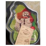 Cake Pans - Holiday Reindeer 