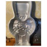 Cookie and Cake Pans - Soldier 