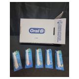 Oral B Cross Action Replacement Electric Toothbrush Heads x4