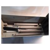 33 in. L x 13.25 in. W x 29 in. H Driftwood Gray Resin Elevated Garden Bed (Small crack) - Retail: $55