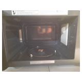 BLACK+DECKER 0.9 cu ft Microwave Oven Black - Retail: $100