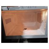 Kenmore 0.9 cu-ft Microwave - Black: Countertop, 900W, Child Lock, 6 Programs, Compact Size - Retail: $90