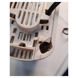 bella 2-Slice Slim Toaster Oatmilk: Metal, 900W, Compact Beige Design, Spot Clean, 14.88" Width (SEE PICS)