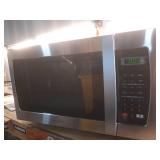 Cuisinart 1.3 cu ft Microwave Oven: Countertop, 1000W, 11 Power Levels, Child Lock, Digital Display, Black - Retail: $110