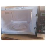 Cuisinart 1.3 cu ft Microwave Oven: Countertop, 1000W, 11 Power Levels, Child Lock, Digital Display, Black - Retail: $110