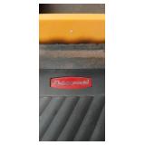 Rubbermaid 24-inch Professional Tool Box