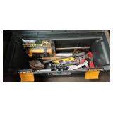 Rubbermaid 24-inch Professional Tool Box