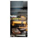 Rubbermaid 24-inch Professional Tool Box