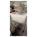 Dymo weighted scale bin