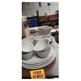 White Restaurant Grade Dinnerware Set
