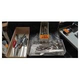 Professional Kitchen Knife Set with Flatware