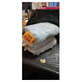 White Mesh Polishing Mitt with Cotton Lining