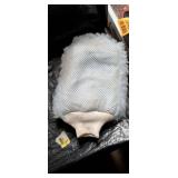 White Mesh Polishing Mitt with Cotton Lining