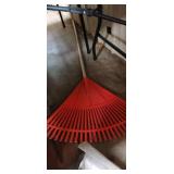 Plastic Leaf Rake with Wooden Handle