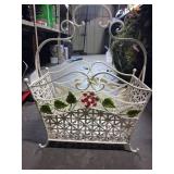 Decorative White Metal Magazine Rack