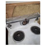 Vintage GE Electric Stove  - project for restore - function unknown -23 5/8 W x 26.5D (including handle) 44 1/4 H at back, 36.5 H on cooktop