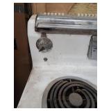 Vintage GE Electric Stove  - project for restore - function unknown -23 5/8 W x 26.5D (including handle) 44 1/4 H at back, 36.5 H on cooktop