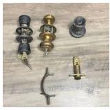 Vintage door knobs (2 with keys) and a drawer pull