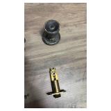 Vintage door knobs (2 with keys) and a drawer pull