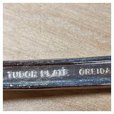 Oneida Community - set of 9 large tablespoon size silver-plate spoons - style line is 