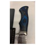 Handcrafted Damascus Steel Hunting fishing Knife wood handle with leather sheath approx 9.5 inches