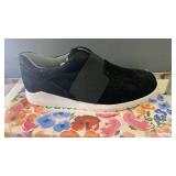 NEW! Mootsies Tootsies Wander Black Slip-On Shoes size 7M
