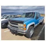 1995 CHEVROLET C/K 2500 EXT. CAB 6.5-FT. BED 4WD