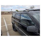 1995 JEEP GRAND CHEROKEE SE 4WD
