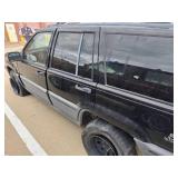 1995 JEEP GRAND CHEROKEE SE 4WD