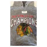 2015 Chicago Blackhawks Stanley Cup Champions Sweatshirt, Size Small, 6 count