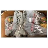 2015 Chicago Blackhawks Stanley Cup Champions Sweatshirt, Size Small, 6 count