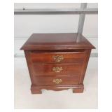 Traditional Cherry Wood 2-Drawer Nightstand