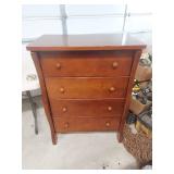 Traditional 4-Drawer Chest