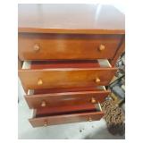 Traditional 4-Drawer Chest