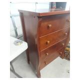 Traditional 4-Drawer Chest