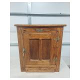 White Clad Oak Ice Box Style End Table