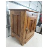 White Clad Oak Ice Box Style End Table