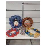 Holiday Mesh Wreath Collection