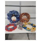 Holiday Mesh Wreath Collection