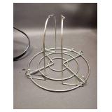 INSTANT POT 7 in 1 PRESSURE COOKER SLOW COOKER RICE COOKER YOGURT MAKER AND MORE COMES WITH ORIGINAL PACKAGING