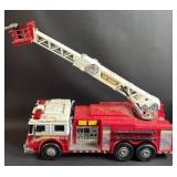 Lights and Sound Fire Rescue Truck with Extending Ladder
